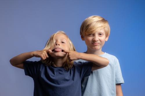 siblings portrait photographer